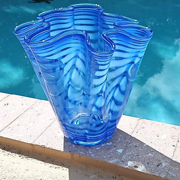 Murano Fazzoletto Other - RARE Murano Fazzoletto Hand Blown Mid-Century Italian Scalloped Ruffled Vase.